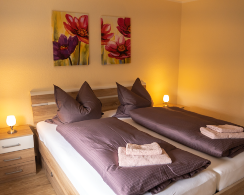 Schlafzimmer 2 (West)